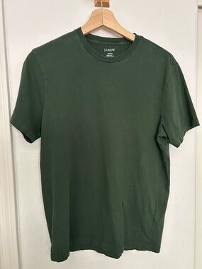 J. Crew Men's Short-Sleeve Crewneck Tee in Forest Green